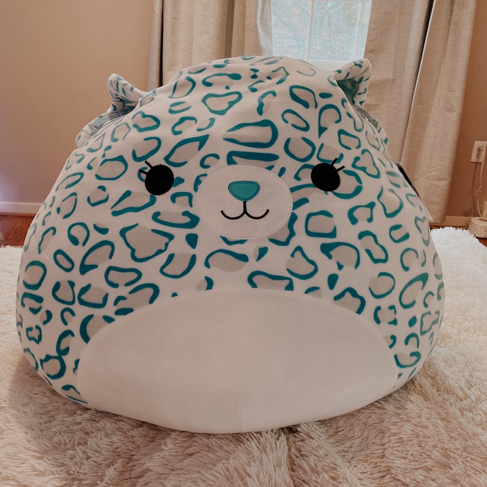 Toni 24” squish mallow